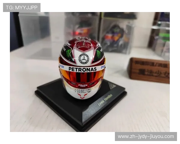 梅奔F1车队日本站发布特殊涂装前翼巨型野兽图案成焦点 梅奔F1车队日本站发布特殊涂装前翼巨型野兽图案成焦点